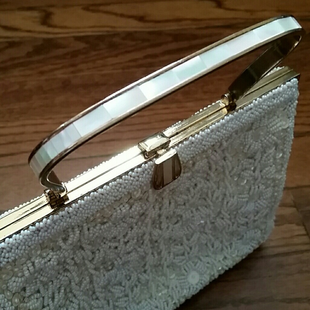 Vintage Beaded Purse with Metal Mother of Pearl Inlay Handle - Picture 3 of 8